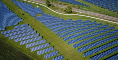 Desarrollo de Energías Limpias: Impulsando un Futuro Sostenible 10 Desarrollo de Energías Limpias: Impulsando un Futuro Sostenible