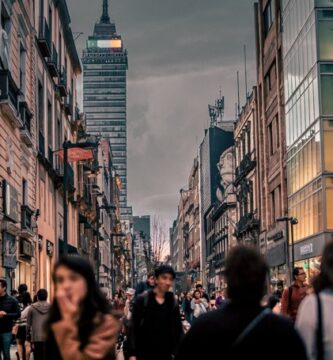 Salario Mínimo en México 2024: Impacto Económico y la Revolución de Buk en la Gestión de Nóminas