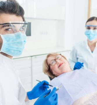 7 consejos para montar tu propia clínica dental después de graduarte