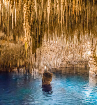 5 cuevas en España que no te puedes perder