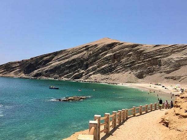 Descubre la playa La Mina en Paracas Perú, un paraíso terrenal 1 Descubre la playa La Mina en Paracas Perú, un paraíso terrenal