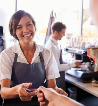 Cómo implementar una guía para aceptar crédito y débito en tu comercio 1 Cómo implementar una guía para aceptar crédito y débito en tu comercio