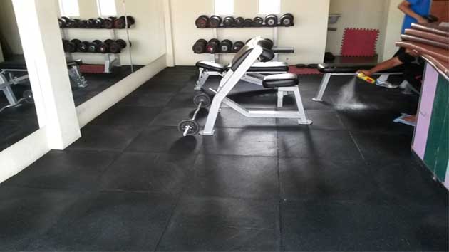 Kw pisos de hule para gym que absorben impactos eficientemente